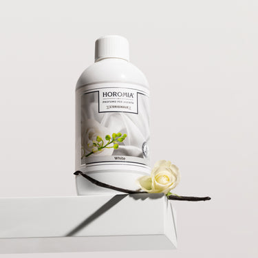 Horomia wasparfum White